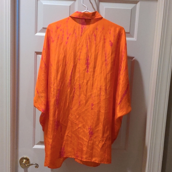 CHICO'S Silk Tie-Dye Envelope Sleeve Pullover Top - Picture 7 of 11